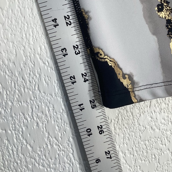 Noli Yoga Ultra High Waisted Marble Geode Leggings Black Metallic Gold Small - Picture 9 of 9